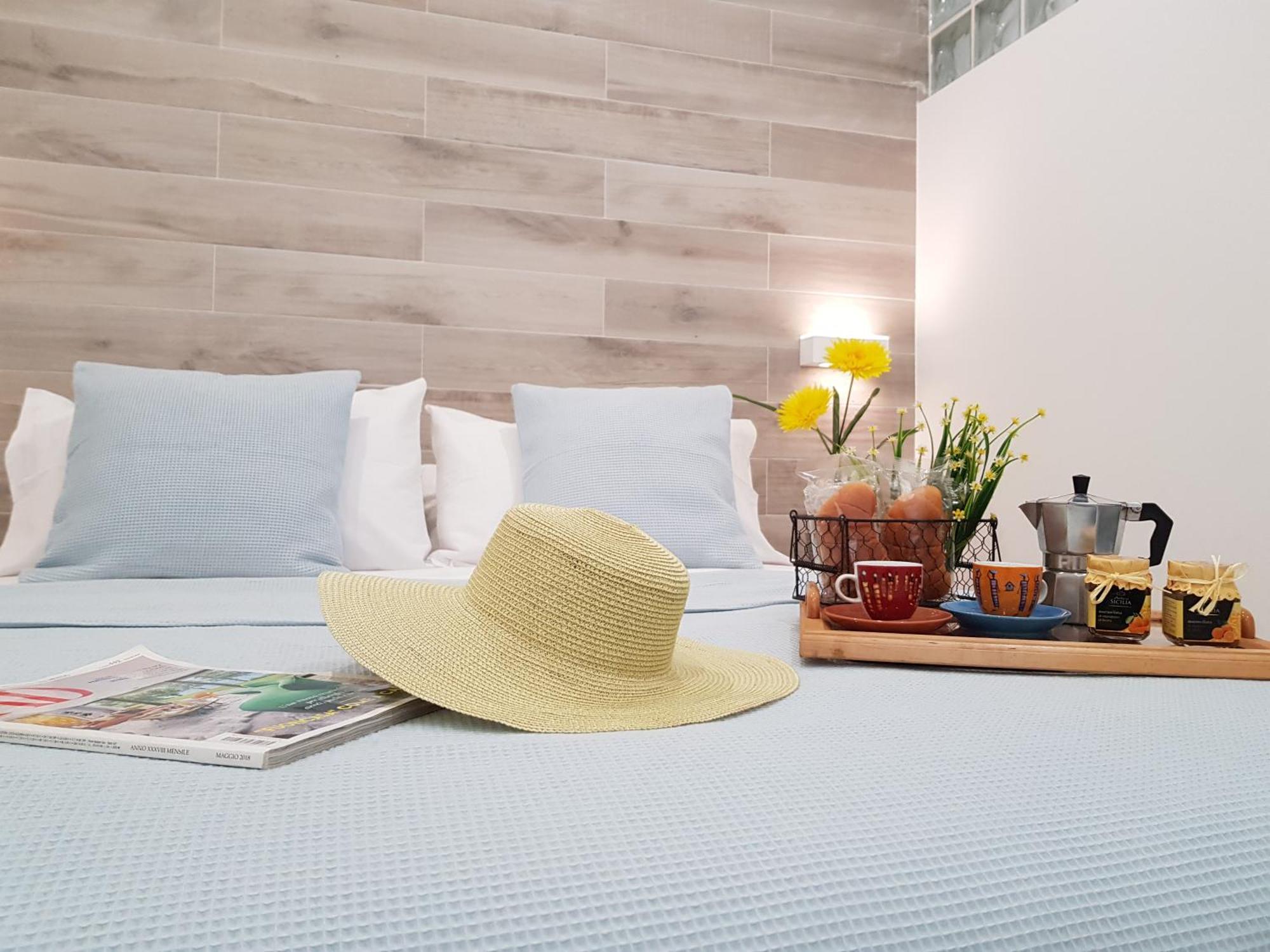 Martin Holiday Apartments Giardini-Naxos Extérieur photo