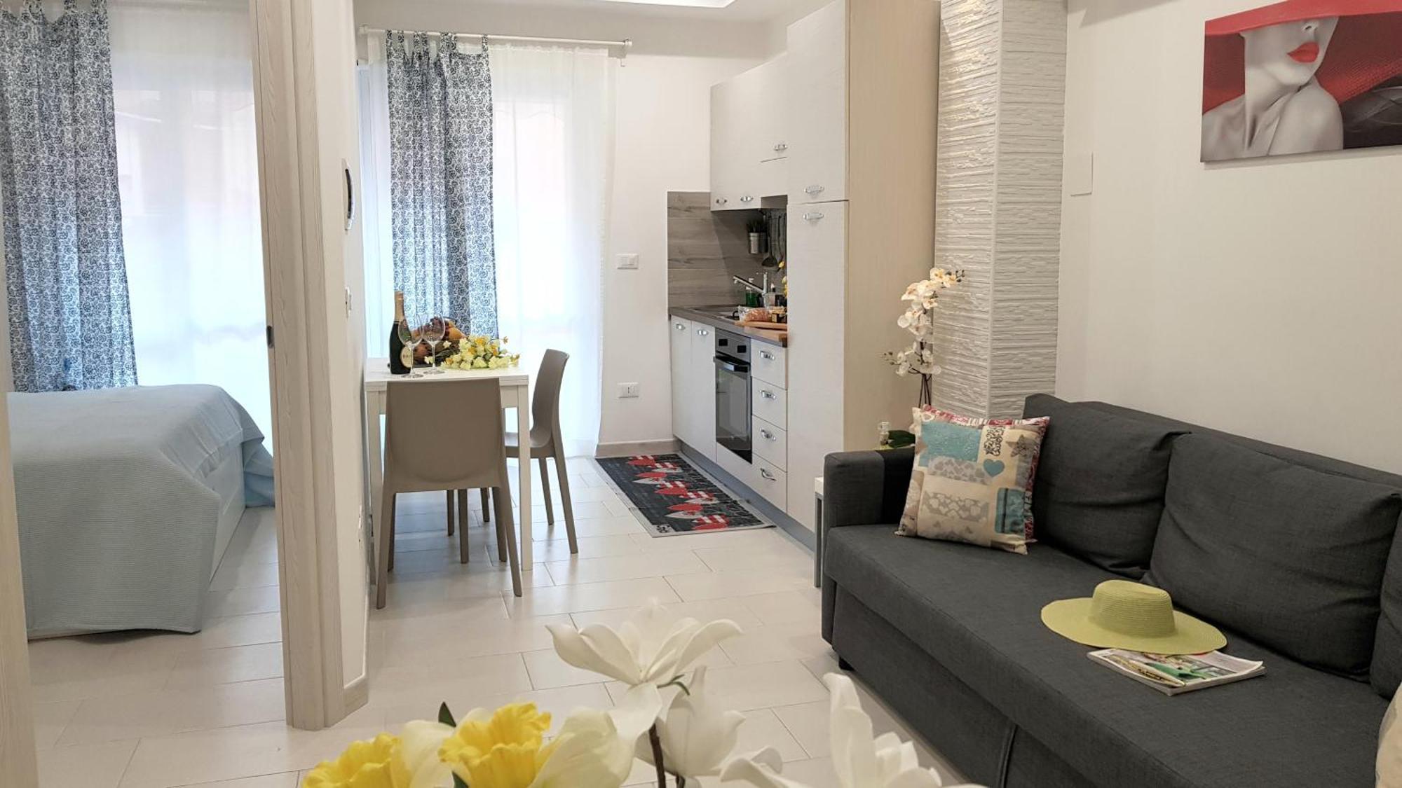 Martin Holiday Apartments Giardini-Naxos Extérieur photo